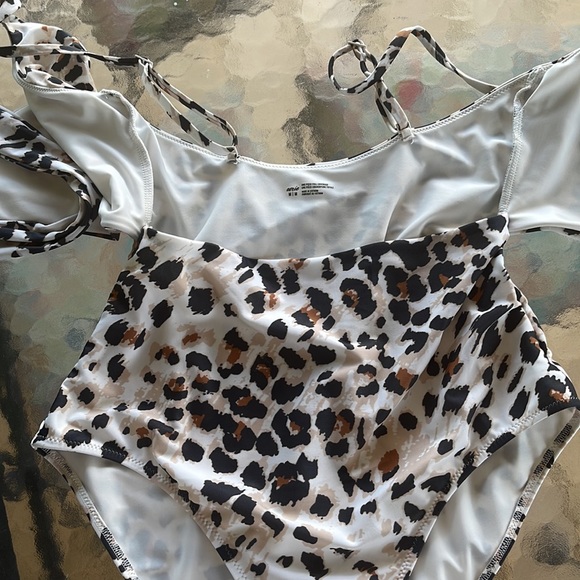 🩱aerie 1 Piece Bathing Suit/ Swim suit🩱 - Picture 6 of 12